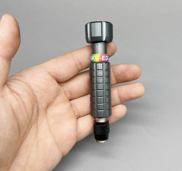Manico per cacciavite multiuso - Speed Pourer Cap recensione e prezzo